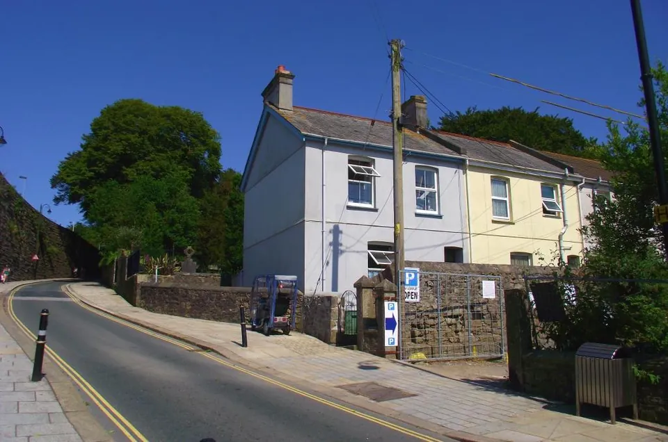 High Cross Street